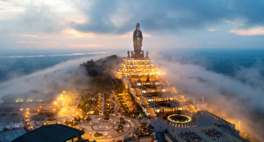 Bánh Canh Tây Ninh: Thưởng Thức Hương Vị Đặc Sản Tại Bánh Canh Năm Dung 2